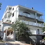 In With Sea View, Terrace Apartamento