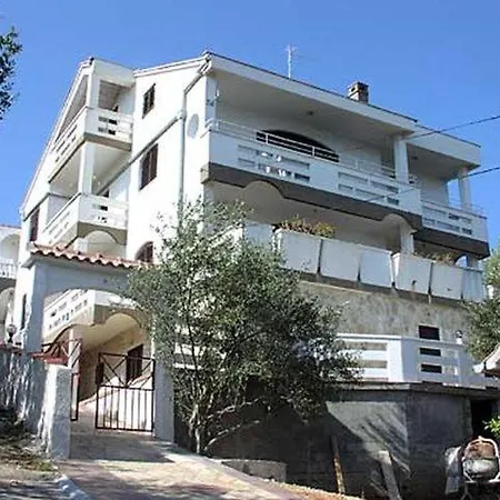 In With Sea View, Terrace Apartmán